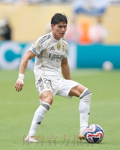 阿斯:皇马无意续约33岁阿拉巴 他可能踢中场 阿斯:皇马无意续约33岁阿拉巴 他可能踢中场